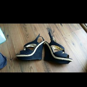 Dollhouse wedges 6.5