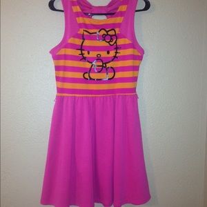 Hello kitty causal dress.