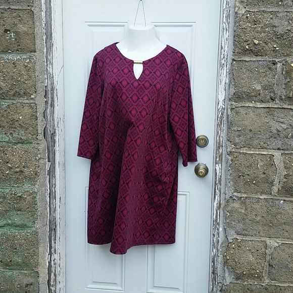 Plus size Beautiful pink and black dress.