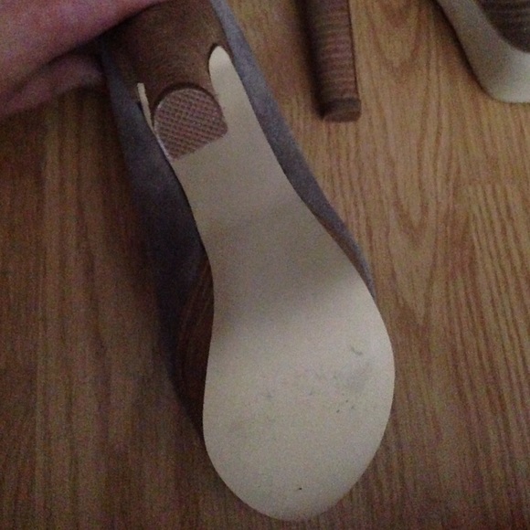 NEW Steve Madden P Rossi Platform Peep Toe Pump - Picture 2 of 4