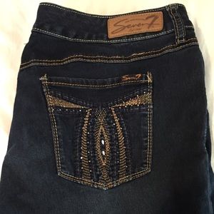 Seven 7 Capri dark jeans with back pockets decor