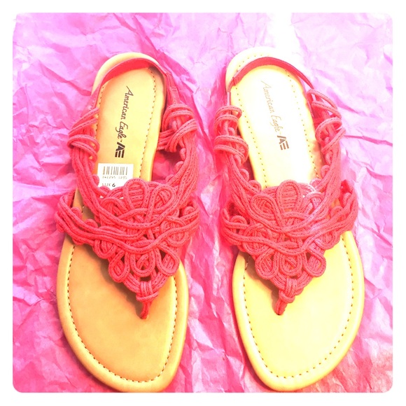 Size 6 American eagle woven pink sandals