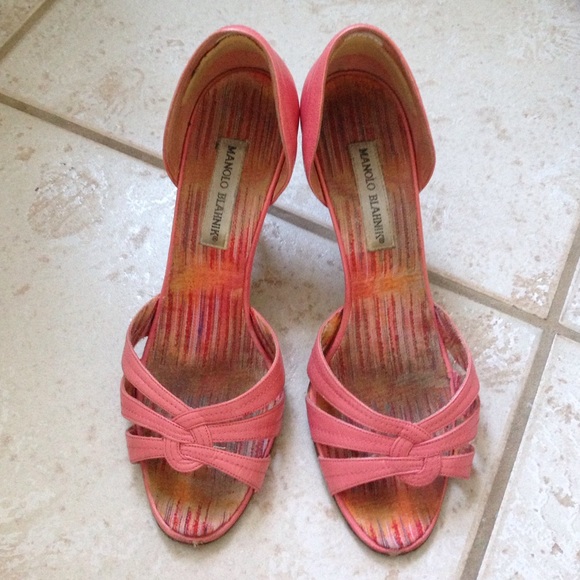 Pink Manolo Blahnik 3 1/2" heels