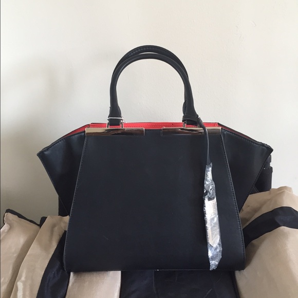 Cute with red bottoms handbag - Picture 2 of 4