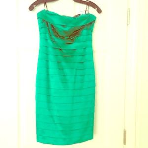 Never Worn Bebe Emerald Strapless Dress