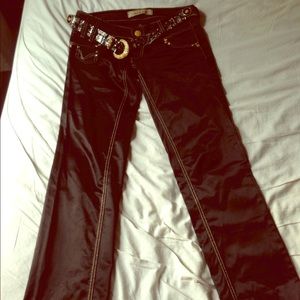 Low raise (7 inches) black pants, good condition