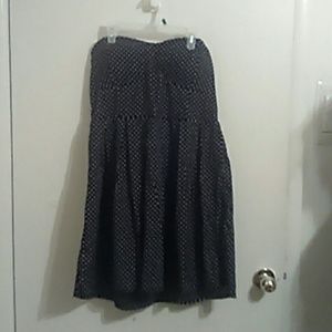 Poke-a-dot stapless dress