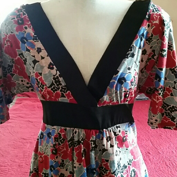 Dress - Picture 2 of 4