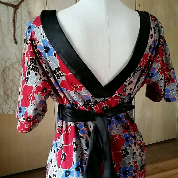 Dress - Picture 3 of 4