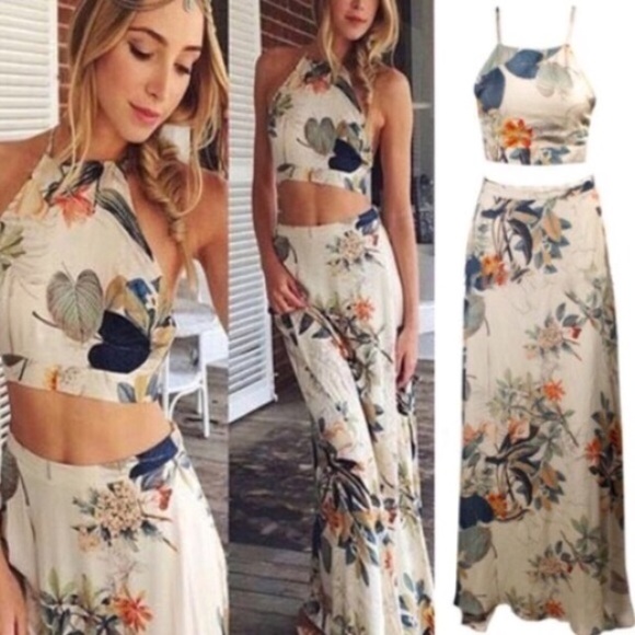 Dresses & Skirts - LAST ONE!! 😍  Floral crop top maxi skirt set