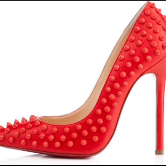 $1250 CHRISTIAN LOUBOUTIN PIGALLE PLATO ROSE 39