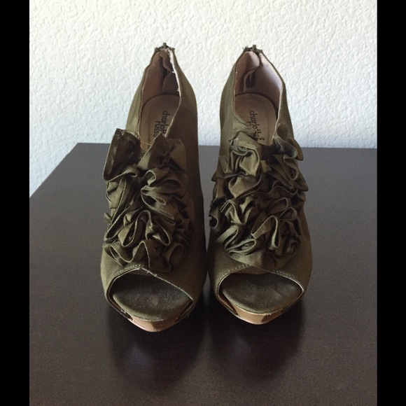 Olive green zip up heels