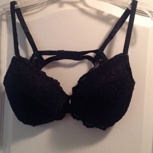 Black lacy push-up bra