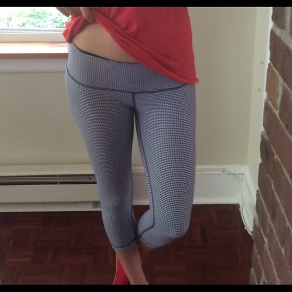 Lululemon inkwell gingham wunder unders yoga pants
