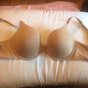 Victoria's Secret uplift semi Demi in nude 32DD