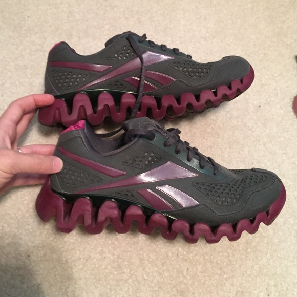 Reebok size 6 1/2 women's shoes