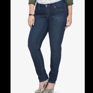 Curvy skinny jeans dark rinse