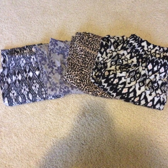 4 pairs of patterned pants - Picture 1 of 4