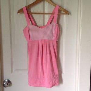 Pink lululemon run tank 8