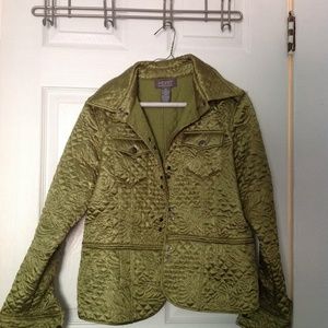 Lime green quilted short jacket.