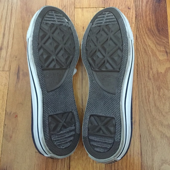 Converse - Picture 2 of 4