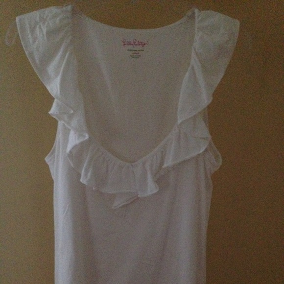 SOLD 🎀 EUC size L Lilly top