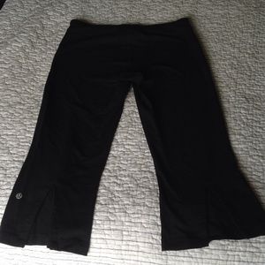 Lululemon Gather and Grow Crop