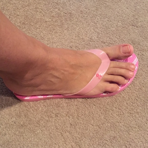 Pink breast cancer flip flops