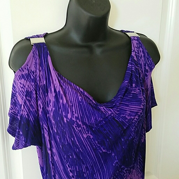 Calvin Klein open shoulder top! NWT ❤ - Picture 2 of 4