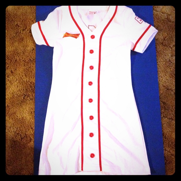 Budweiser ball girl outfit