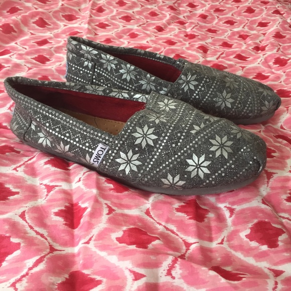 Grey/Silver Toms