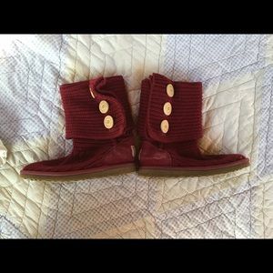 Maroon knit uggs