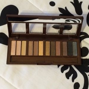City Color Eyeshadow Palette