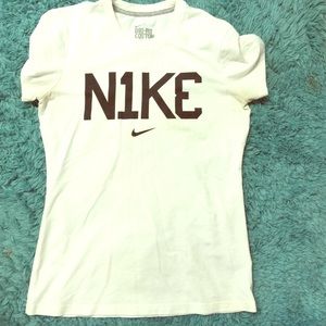 Women's MEDIUM Dri-Fit shirt