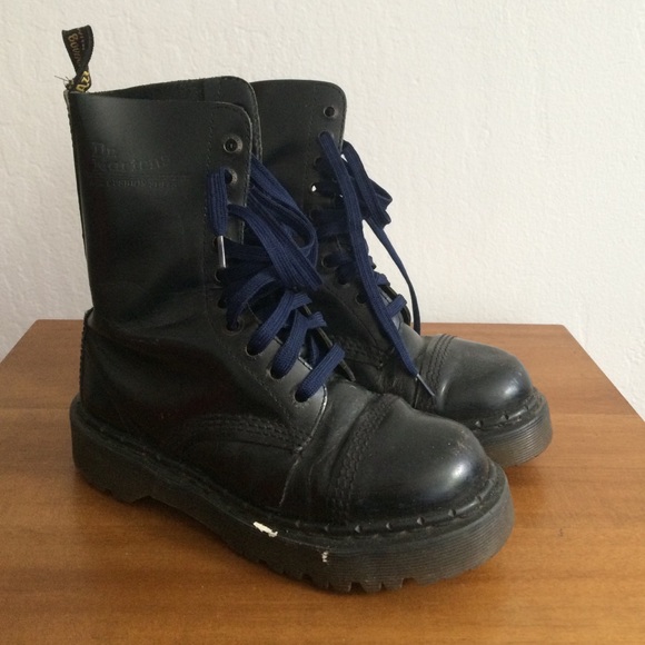 Dr Martens black leather boots size 5