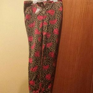 Leapord print with flowers pants