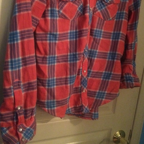 💥TRADED💥Hollister long sleeve flannel - Picture 2 of 3