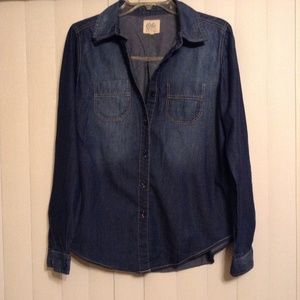 🎉24 HOUR SALE🎉Cello lightweight blue denim shirt