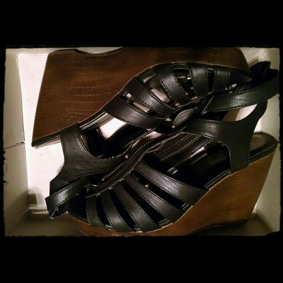 Gladiator wedge