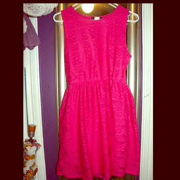 Hot pink party dress 👗💖