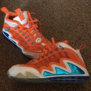 Nike Mens size 9.5 barely worn