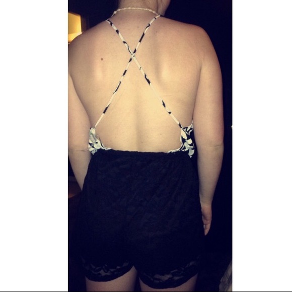 Cute romper ππΌ - Picture 3 of 3