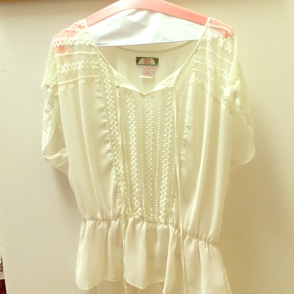 white boho top