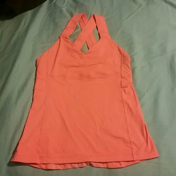 Lululemon top