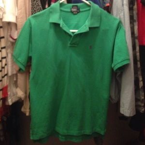 Green collard polo