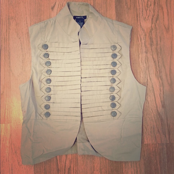 Military Vest Beige size small