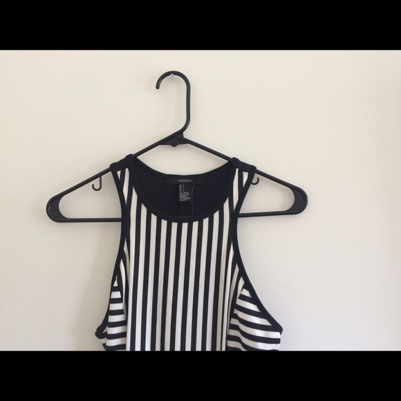 Black and white stripped bodycon dress