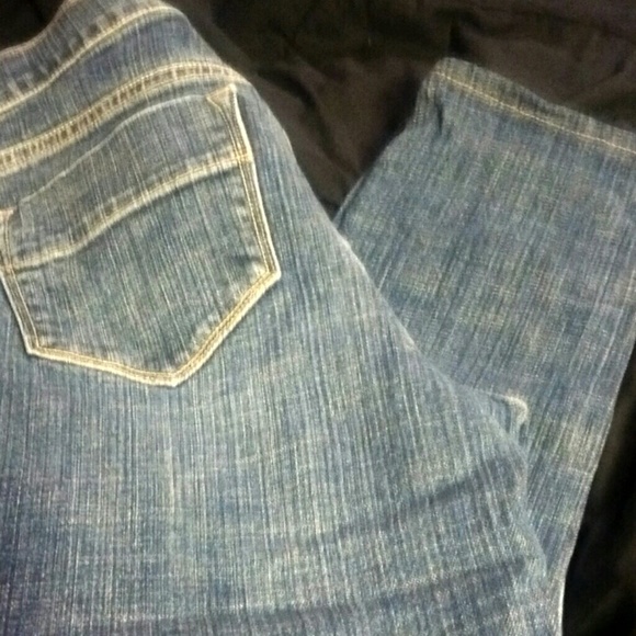 Sz 2 regular old Navy jeans - Picture 1 of 3
