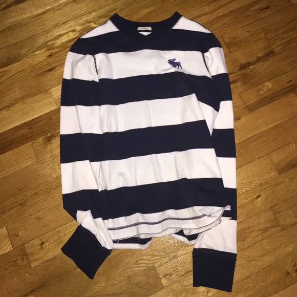 Abercrombie Kids Large V Neck Sweater