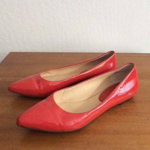 Banana Republic orange red patent flats size 6